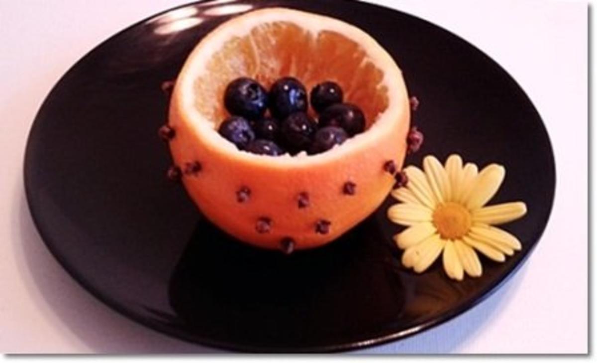 Aromatische „Orangen-Schüssel“ mit buntem Obst gefüllt - Rezept - Bild Nr. 12