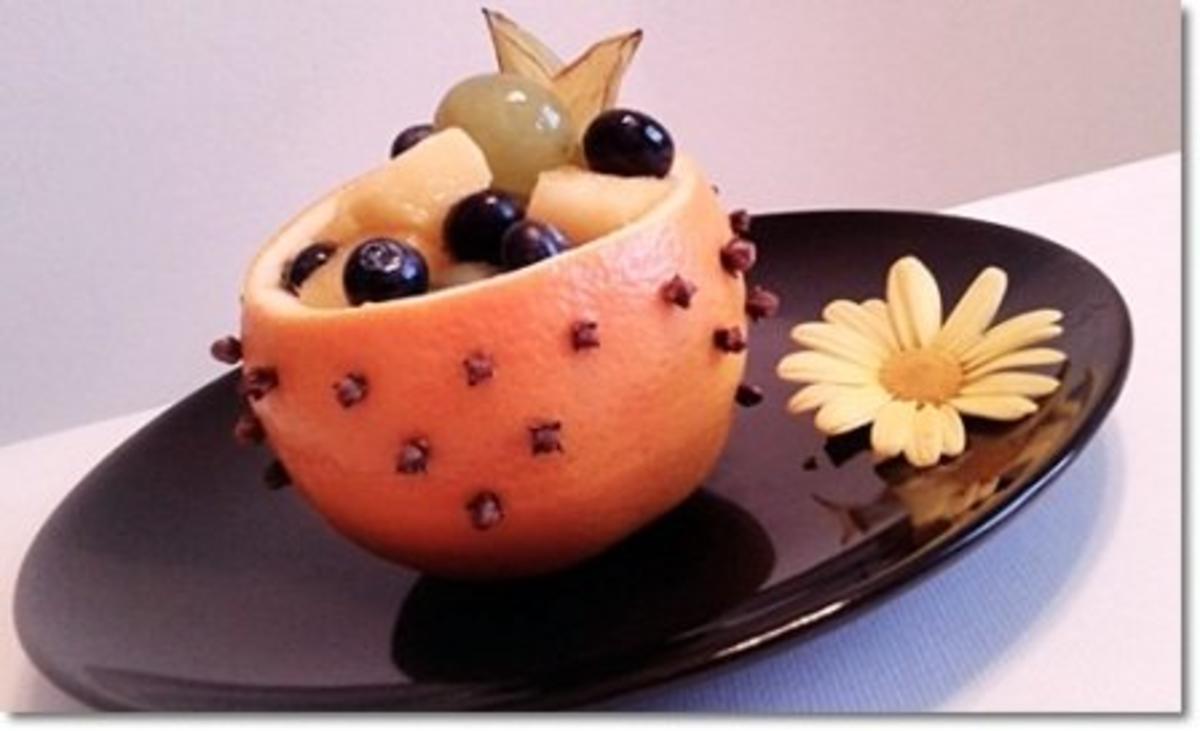 Aromatische „Orangen-Schüssel“ mit buntem Obst gefüllt - Rezept - Bild Nr. 15