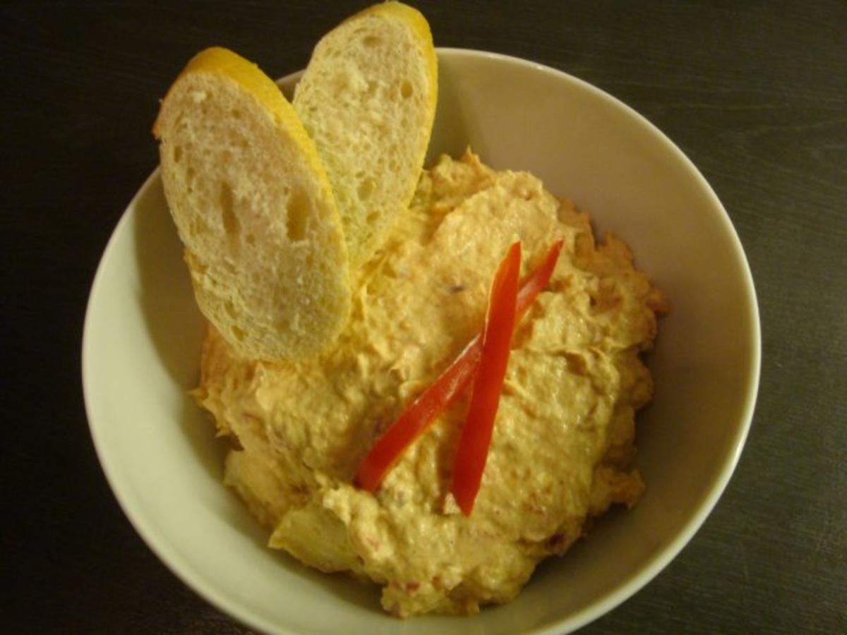 Bilder für Thunfisch-Frischkäse-Aufstrich mit Paprika - Rezept