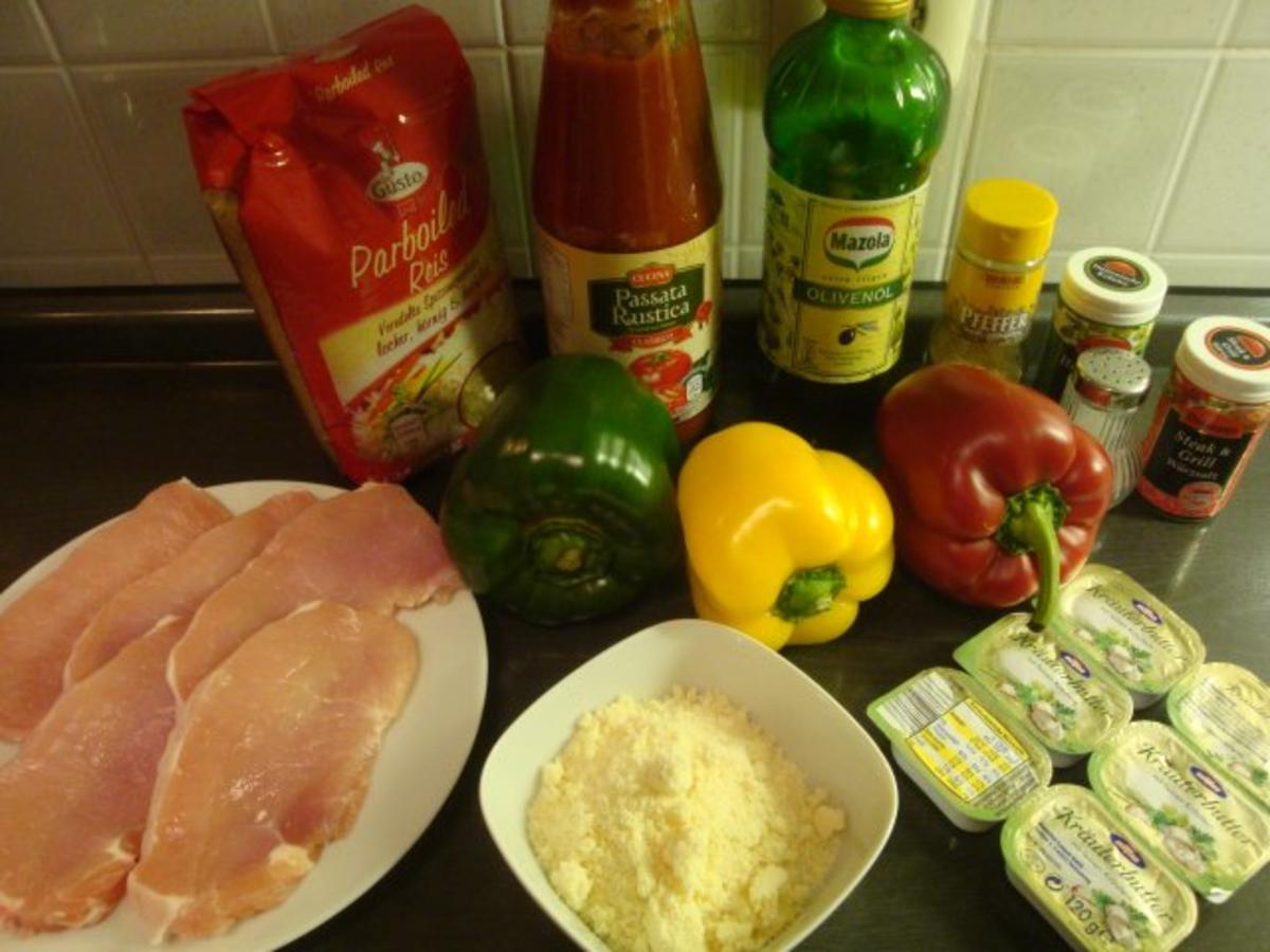 Tomaten-Paprika-Reis mit Minutensteaks und Kräuterbutter - Rezept - Bild Nr. 2