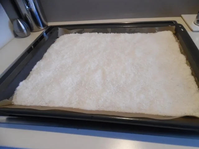 Rezept: Schneller Kokos-Kuchen vom Blech Bild Nr. 4 Schneller Kokos-Kuchen vom Blech - Rezept - Bild Nr. 4