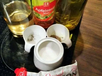 Porterhousesteak mit Gewürzbutter und Salat - Rezept - Bild Nr. 5