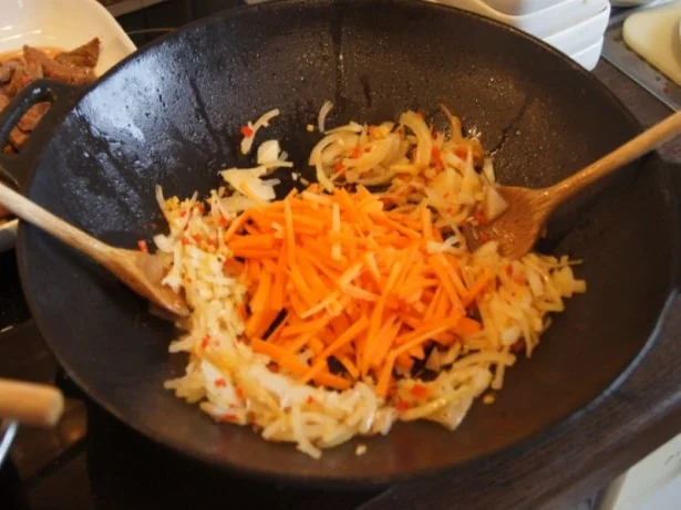 Rindfleisch-Nudel-Wok - Rezept - Bild Nr. 8