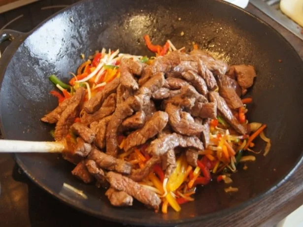 Rindfleisch-Nudel-Wok - Rezept - Bild Nr. 12