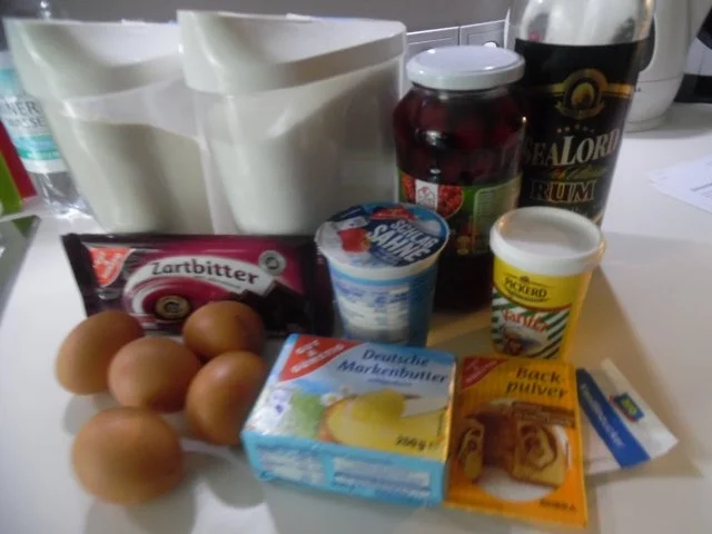 Rezept: "Schwarzwälder-Kirsch" Gugelhupf Bild Nr. 12 "Schwarzwälder-Kirsch" Gugelhupf - Rezept - Bild Nr. 12