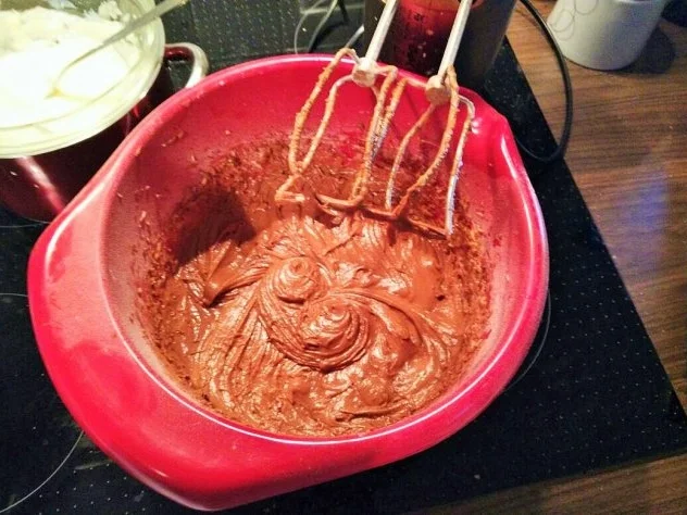 Rezept: Schoko-Rumkuchen Bild Nr. 6 Schoko-Rumkuchen - Rezept - Bild Nr. 6