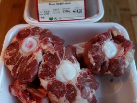 Suppe vom Rinderschlepp und Almo Siedefleisch - Rezept - Bild Nr. 2