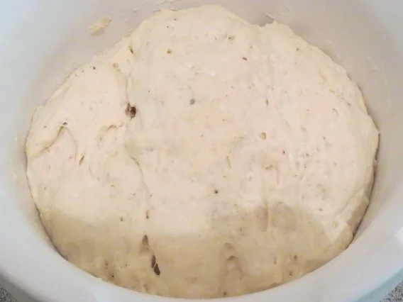 Rezept: Backen: Hackfleisch-Pogatschen Bild Nr. 4 Backen: Hackfleisch-Pogatschen - Rezept - Bild Nr. 4