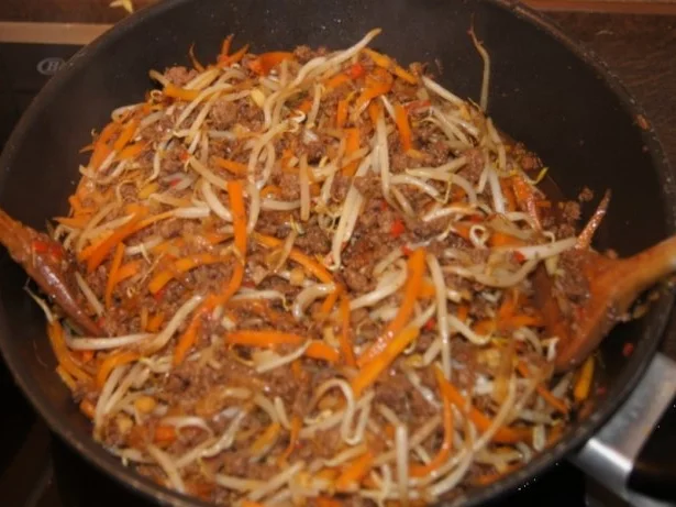 Würzige Frühlingsrollen - Rezept - Bild Nr. 10