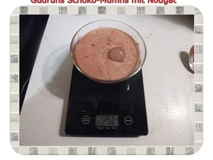 Rezept: Muffins: Schokomuffins mit Nougat Bild Nr. 8 Muffins: Schokomuffins mit Nougat - Rezept - Bild Nr. 8