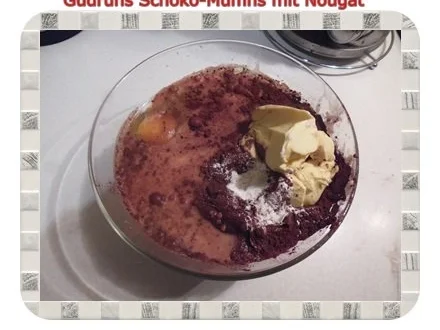 Rezept: Muffins: Schokomuffins mit Nougat Bild Nr. 10 Muffins: Schokomuffins mit Nougat - Rezept - Bild Nr. 10