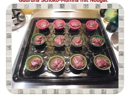 Rezept: Muffins: Schokomuffins mit Nougat Bild Nr. 13 Muffins: Schokomuffins mit Nougat - Rezept - Bild Nr. 13