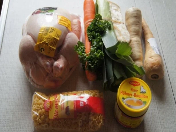 Hähnchensuppe mit Einlage - Rezept - Bild Nr. 2