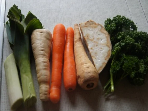 Hähnchensuppe mit Einlage - Rezept - Bild Nr. 6