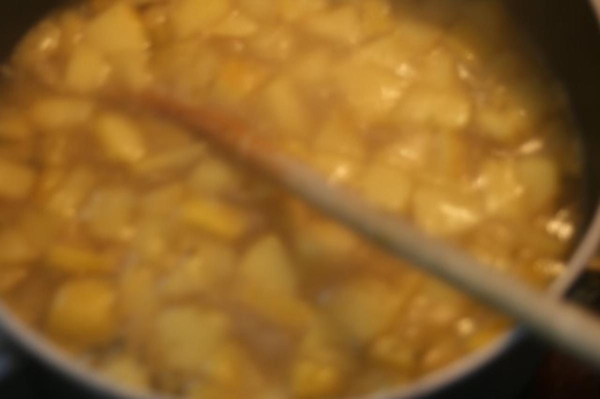 Kartoffelsuppe mit Weißwurst - Rezept