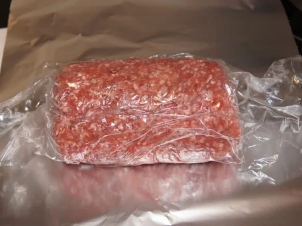 Rindermettsteak mit Sahne-Kohlrabi und Kartoffelstampf - Rezept - Bild Nr. 3