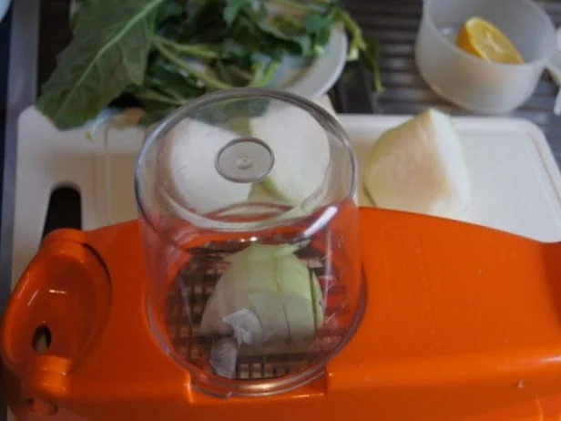 Rindermettsteak mit Sahne-Kohlrabi und Kartoffelstampf - Rezept - Bild Nr. 9