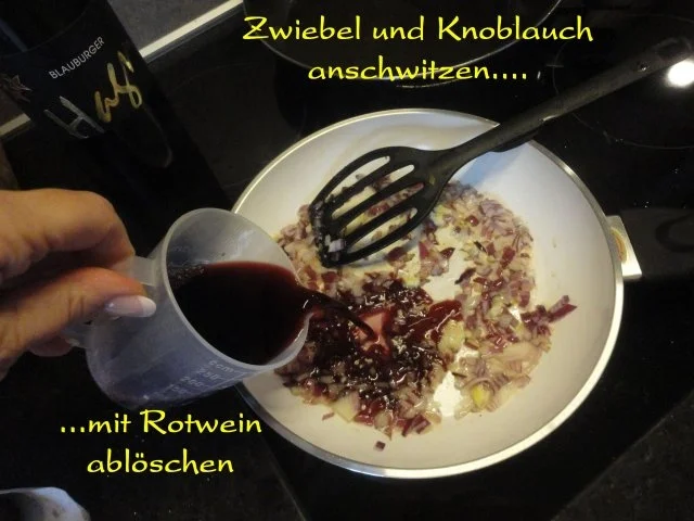 Fleischbällchen in Tomaten - Rotwein Sauce - Rezept - Bild Nr. 8