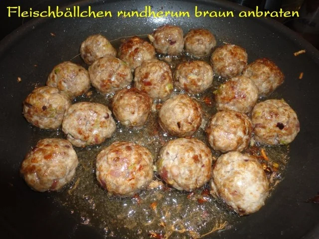 Fleischbällchen in Tomaten - Rotwein Sauce - Rezept - Bild Nr. 6