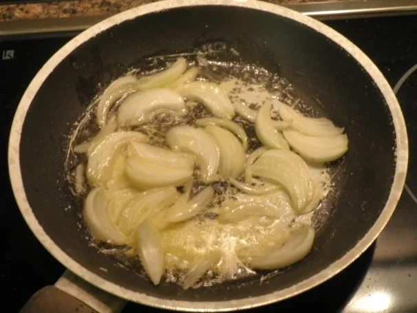 Bratwurst - Zwiebel - Käse - Omelett ... - Rezept - Bild Nr. 4