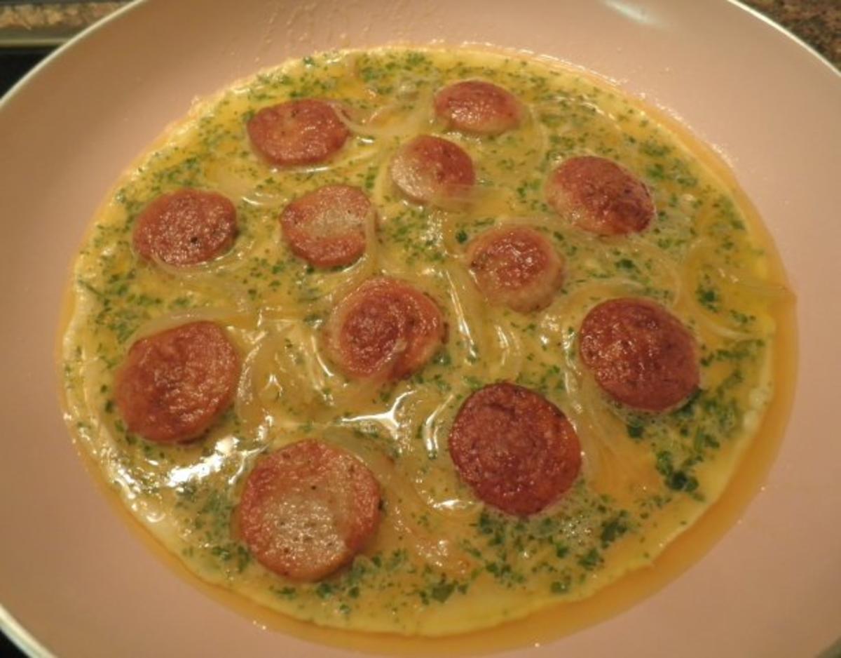 Bratwurst - Zwiebel - Käse - Omelett ... - Rezept - Bild Nr. 5