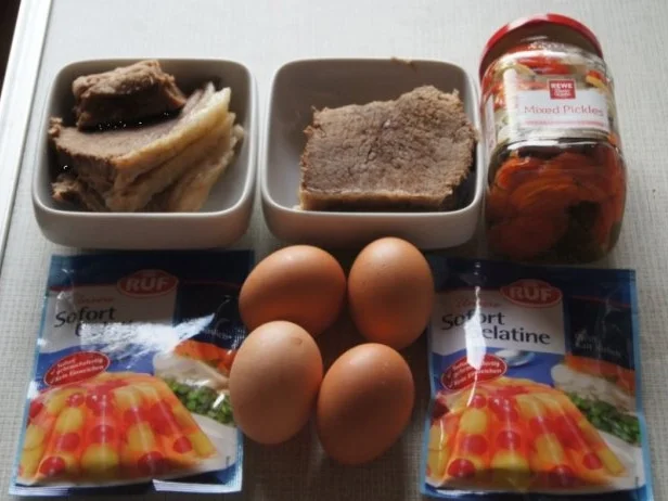 Rezept: Rindfleischsülze Bild Nr. 2 Rindfleischsülze - Rezept - Bild Nr. 2