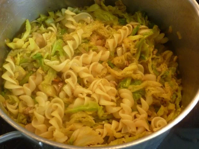 Wirsingnudeln mit Baumnüsse - Rezept - Bild Nr. 6