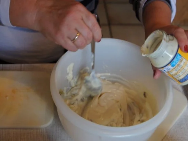 Putensteaks mit ausgebackenen Blumenkohl und Tatarska Omacka - Rezept - Bild Nr. 16