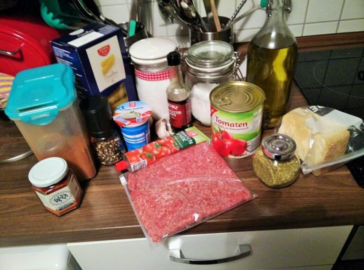 Cannelloni mit cremiger Hackfleischfüllung überbacken mit Tomatensugo - Rezept - Bild Nr. 2