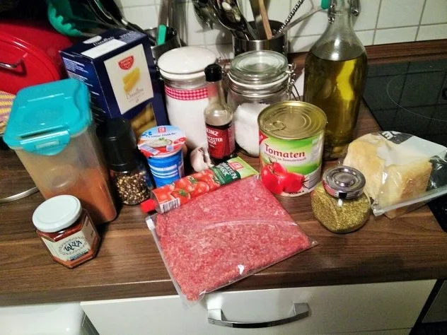 Cannelloni mit cremiger Hackfleischfüllung überbacken mit Tomatensugo - Rezept - Bild Nr. 2