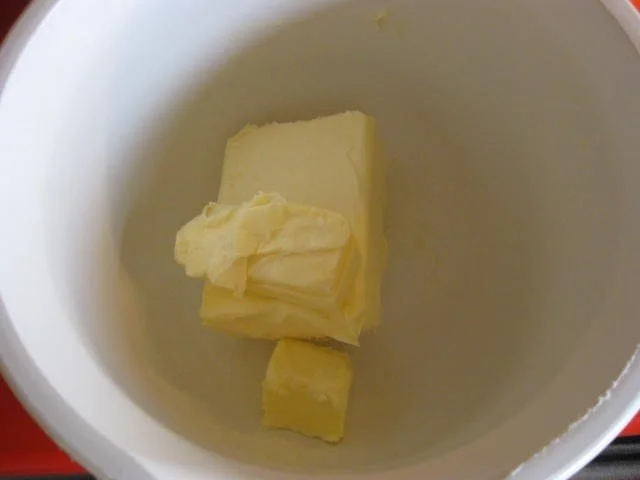 Rezept: Gugelhupf mit Amarena Kirschen und Eierlikör Bild Nr. 3 Gugelhupf mit Amarena Kirschen und Eierlikör - Rezept - Bild Nr. 3