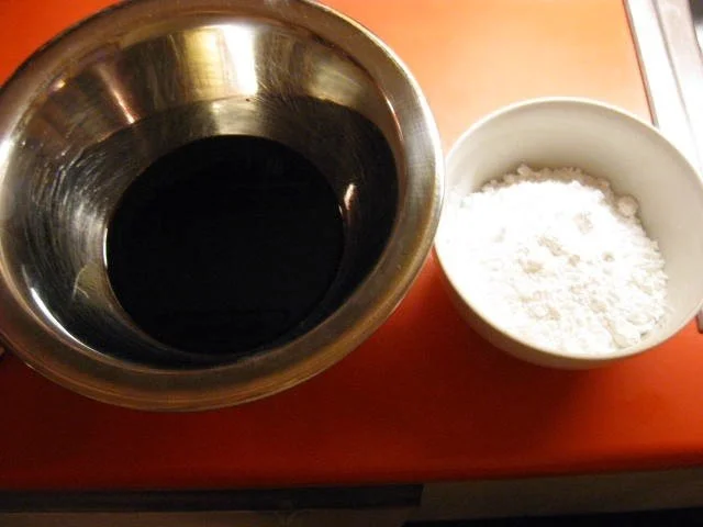 Rezept: Gugelhupf mit Amarena Kirschen und Eierlikör Bild Nr. 13 Gugelhupf mit Amarena Kirschen und Eierlikör - Rezept - Bild Nr. 13