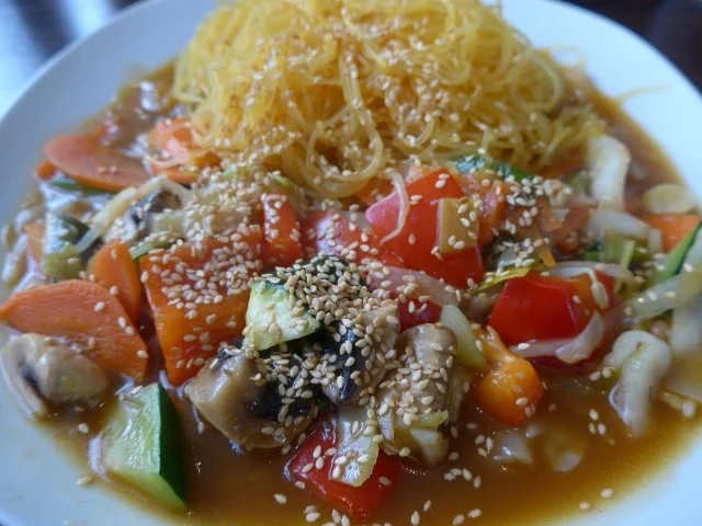 Rezept: Wok - Gemüse an Glasnudeln mit Kurkuma Bild Nr. 2 Wok - Gemüse an Glasnudeln mit Kurkuma - Rezept - Bild Nr. 2