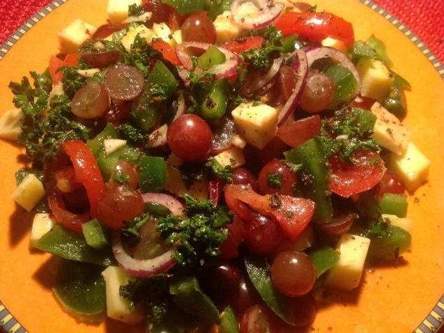 Paprika-Trauben-Käsesalat - Rezept - Bild Nr. 3