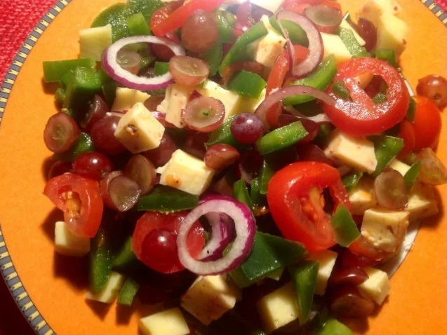 Paprika-Trauben-Käsesalat - Rezept - Bild Nr. 7