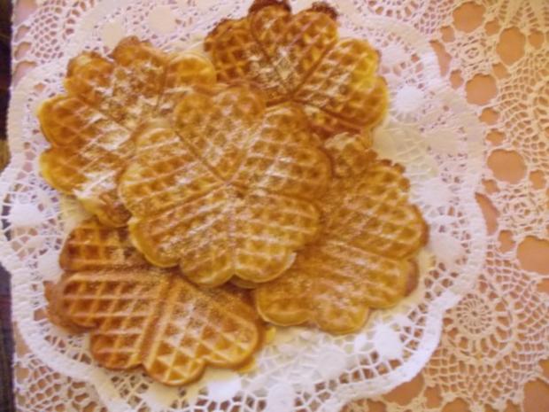 Waffeln knusprig Teig - Rezept mit Bild - kochbar.de