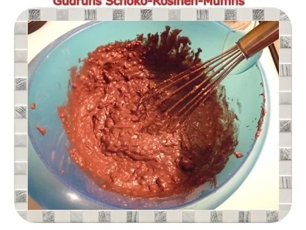Rezept: Muffins: Schoko-Rosinen-Muffins Bild Nr. 10 Muffins: Schoko-Rosinen-Muffins - Rezept - Bild Nr. 10