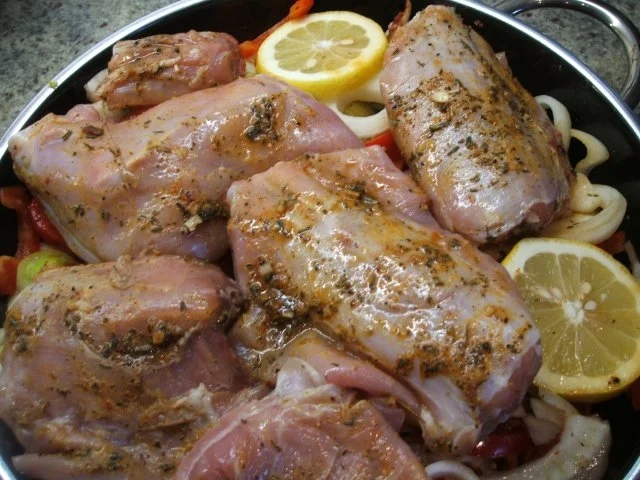 Rezept: Fleisch: Geschmortes Kaninchen auf Gemüsebett Bild Nr. 8 Fleisch: Geschmortes Kaninchen auf Gemüsebett - Rezept - Bild Nr. 8