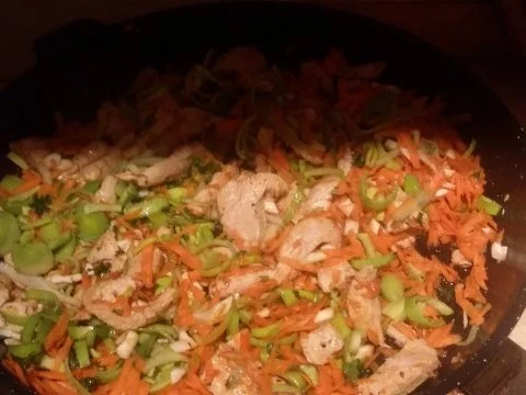 Rezept: Gebratene Nudeln mit Pute Bild Nr. 5 Gebratene Nudeln mit Pute - Rezept - Bild Nr. 5