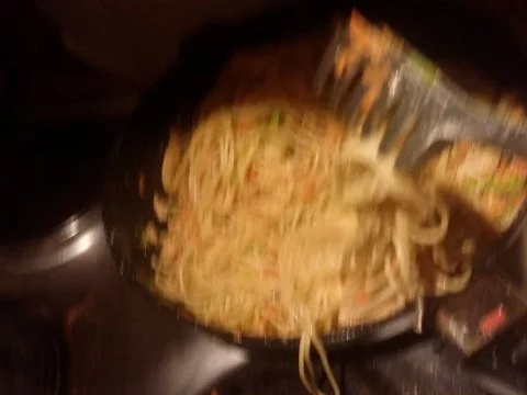 Rezept: Gebratene Nudeln mit Pute Bild Nr. 6 Gebratene Nudeln mit Pute - Rezept - Bild Nr. 6