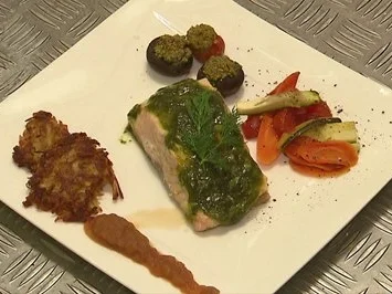 Rezept: Lachs mit Pesto und Ofengemüse (Oliver Niesen) Lachs mit Pesto und Ofengemüse (Oliver Niesen) - Rezept