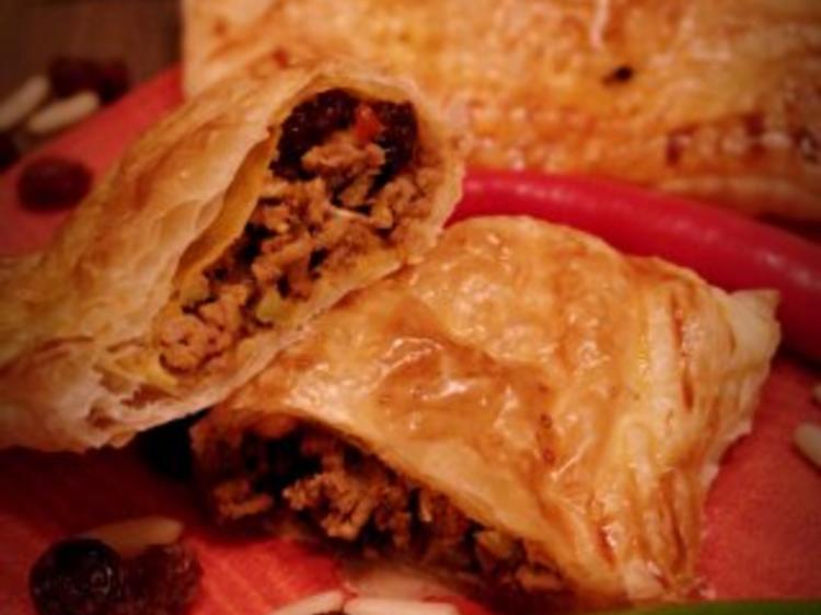 Empanadas mit Hackfleisch-Rosinen-Oliven-Füllung