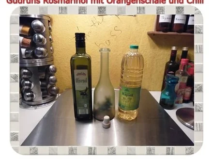 Rezept: Öl: Rosmarinöl mit Orangenschale, Chili und Salz Bild Nr. 4 Öl: Rosmarinöl mit Orangenschale, Chili und Salz - Rezept - Bild Nr. 4