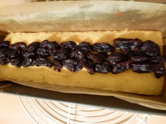 Käsekuchen mit Rotweinpflaumen - Rezept - Bild Nr. 5