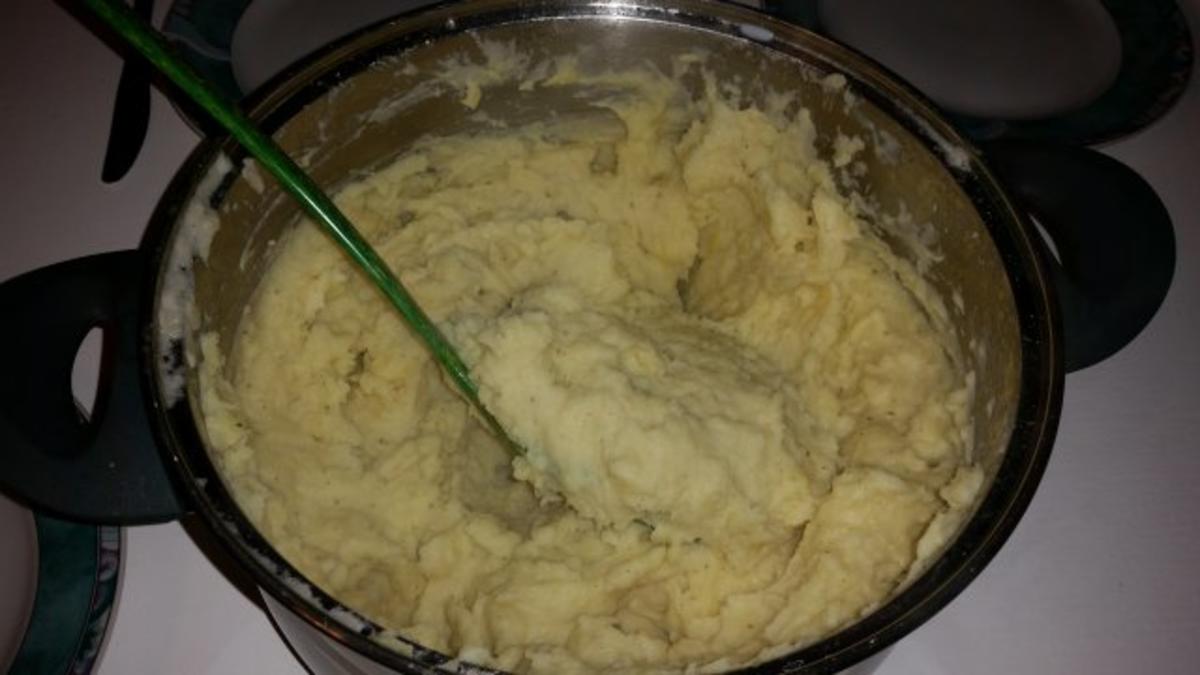 Braten / Fleisch: Leon's Mozarella - Hackfleisch unter der Haube - Rezept - Bild Nr. 9