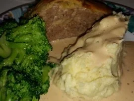 Braten / Fleisch: Leon's Mozarella - Hackfleisch unter der Haube - Rezept - Bild Nr. 10