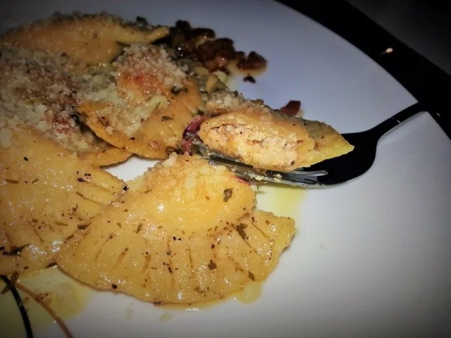 Handgemachte Ravioli mit Ziegenfrischkäse-Kürbisfüllung - Rezept - Bild Nr. 2