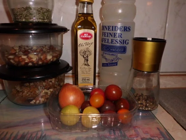 Salat: Tomatensalat "Mr. Punk" - Rezept - Bild Nr. 2