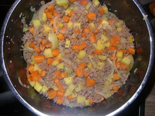 Rezept: Hackfleisch Gemüsetopf Bild Nr. 2 Hackfleisch Gemüsetopf - Rezept - Bild Nr. 2