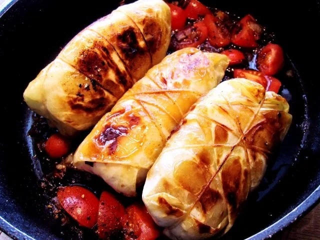 Kohlroulade pikant gefüllt - mit einer deftigen Specksoße ... - Rezept - Bild Nr. 7